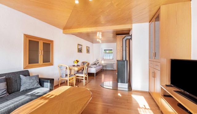 Apartment 'Hewenpanorama' with Mountain View, Private Terrace and Wi-Fi
