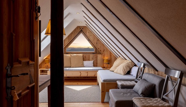 Apartment 'Hofer Hitt 2' with Mountain View, Shared Garden and Wi-Fi