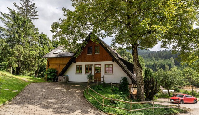 Apartment 'Igelbau' with Mountain View, Shared Pool and Wi-Fi