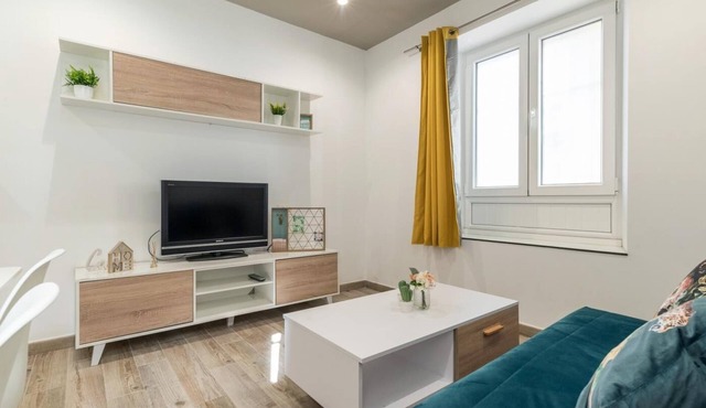 Apartment in a restored mansion in Granada.