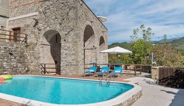 Apartment in Casola near Torre di Casola