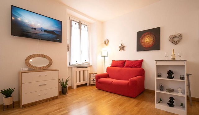 Apartment in Como Lake, city center. Free garage, A/C and Wi-fi