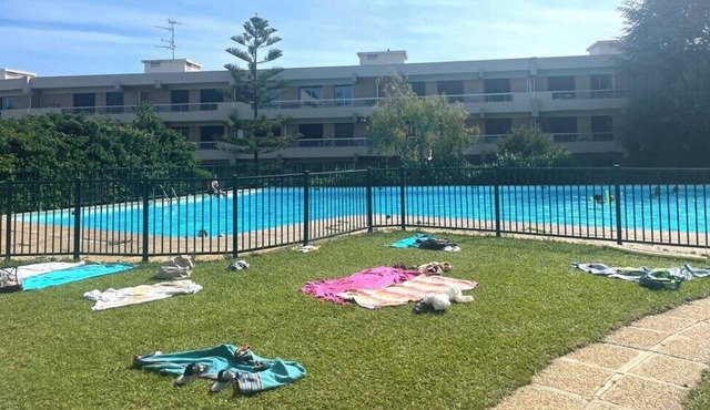 Apartment in complex with pool and tennis court