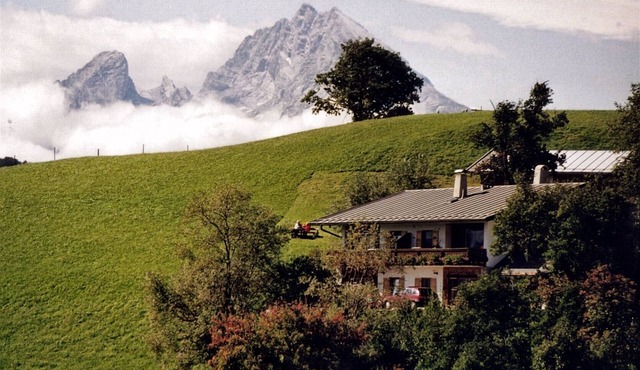 Apartment in a quiet sunny altitude with excellent panoramic views