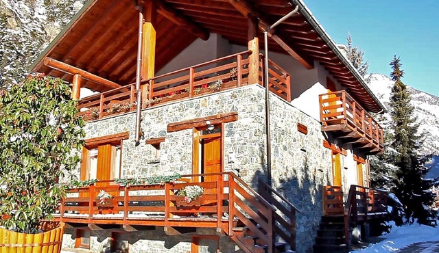 Apartment in Antey-Saint-André near Ski Lift