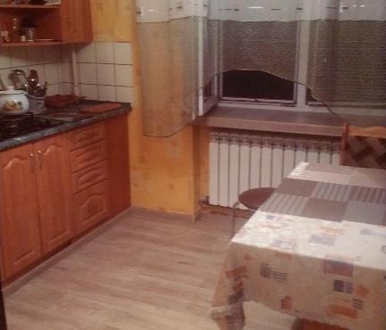 Apartment in Izyum Rizdvyana 9