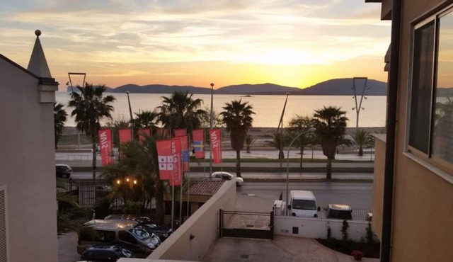 Apartment in Lido beachfront center with sea view terrace and Wi-Fi