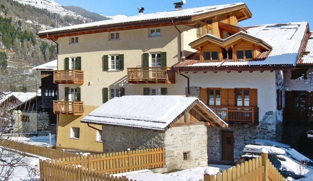 Apartment in Pellizzano