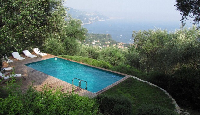 APARTMENT IN RUSTIC HOUSE WITH POOL