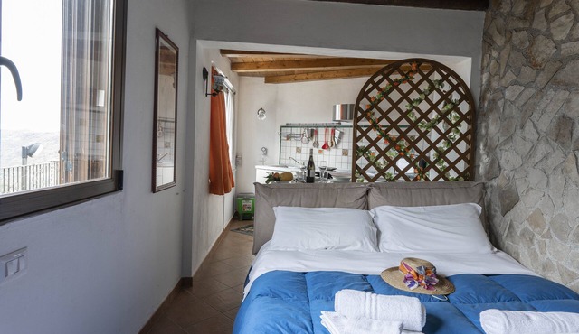 Apartment in studio villa called Vulcano sleeps 2