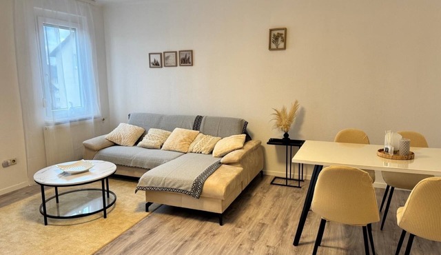 Apartment in the center with garden, connection to Stuttgart, Märklineum and EWS Arena.