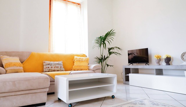 Apartment in Villa Between Como and Switzerland