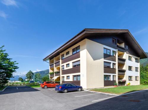 Apartment in Zell am See near ski resorts