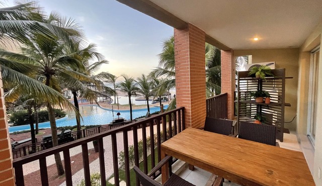 Apartment inside a beachfront hotel