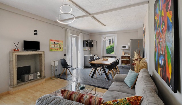 Apartment 'Isola Bella' with Mountain View, Private Terrace and Wi-Fi