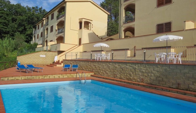 Apartment with panoramic views, quiet location