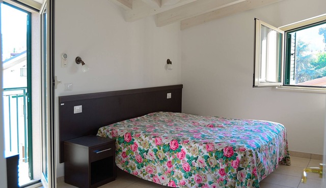 Apartment in Zoe residence, 150 meters from the sea, 60KM from the mountain.