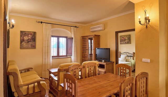 Apartment 'Jazmin' with Balcony, Wi-Fi and Air Conditioning