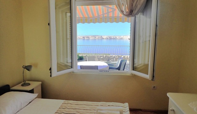 Apartment Jela-on the seafront (58491-A1) - Tribanj - Obicaj
