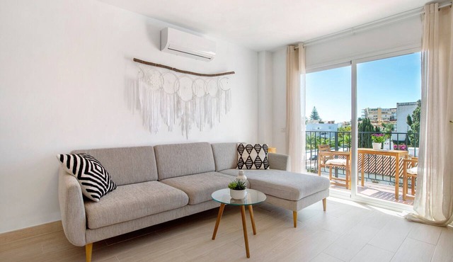 Apartment 'Joya' with Shared Pool, Wi-Fi and Air Conditioning