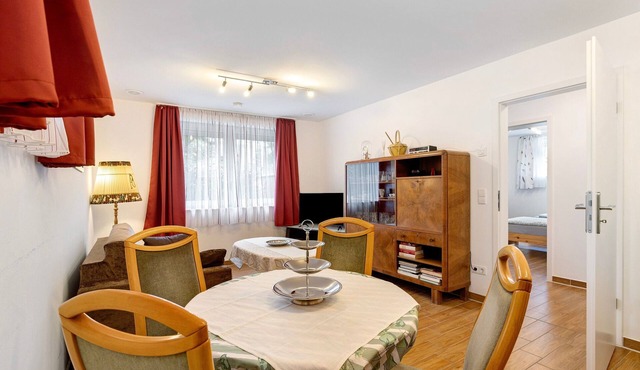 Apartment 'Julia's Ferienwohnung' with Private Terrace, Private Garden and Wi-Fi