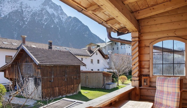 Apartment 'Karwendelblick' with Mountain View, Balcony and Wi-Fi