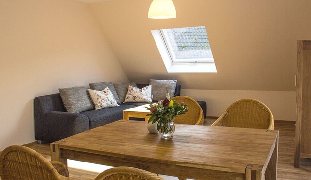 Apartment 'Kirschblüte' with Mountain View, Shared Garden and Wi-Fi