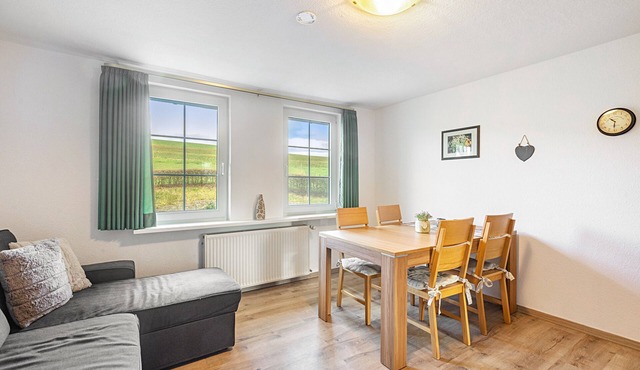 Apartment 'Klatschmohn' with shared terrace and Wi-Fi
