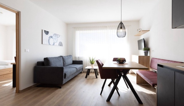 Apartment "Kleon 2" with Mountain View, Shared Pool and Wi-Fi
