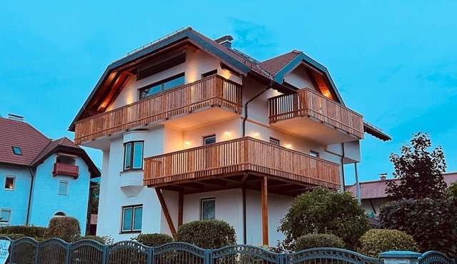 Apartment Kristina within renovated old house with flair near Innsbruck