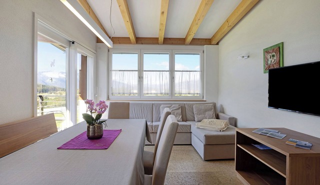Apartment “Kronsun - Kraft” with Mountain View, Balcony & Garden