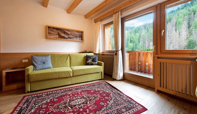 Apartment Lüch da Mirio App Pütia with Mountain View, Garden & Wi-Fi