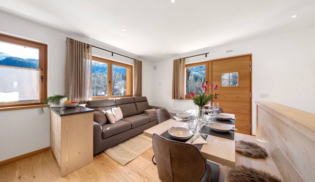 Apartment 'La Casa Di Hilde' with Mountain View, Private Terrace and Wi-Fi