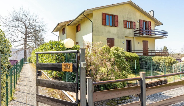 Apartment 'La Casetta Di Samu' with Mountain View, Balcony and Wi-Fi