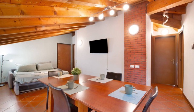 Apartment 'La Corte Di Zio Pippo' with Wi-Fi