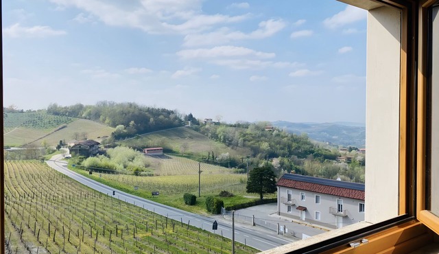 Apartment 'La Terrazza' with Mountain View, Wi-Fi and Air Conditioning
