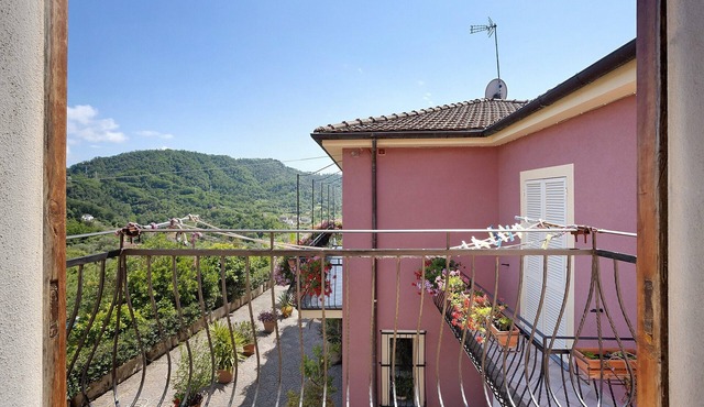 Apartment 'La Torre' with Mountain View, Private Terrace and Wi-Fi