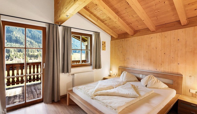 Apartment 'Lärche' with Mountain View, Shared Terrace and Wi-Fi