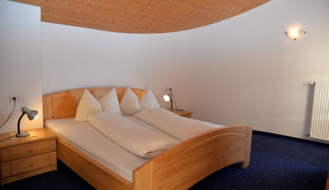 Apartment "Latemar" with a fantastic view of the mountains and in a quiet location