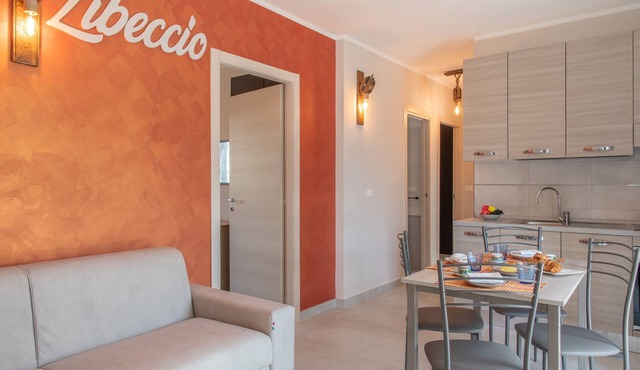 Apartment 'Libeccio' with Balcony, Wi-Fi and Air Conditioning