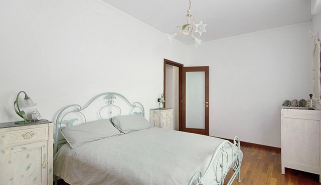 Apartment 'Lo Scoglio' with Private Garden and Wi-Fi