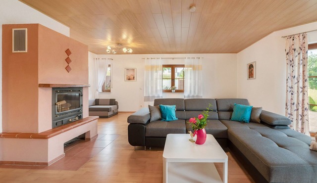 Apartment 'Lora' with Private Terrace and Wi-Fi