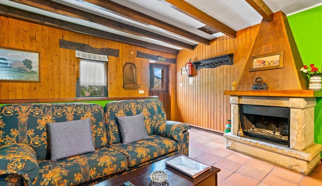 Apartment 'Lorences B' with Mountain View