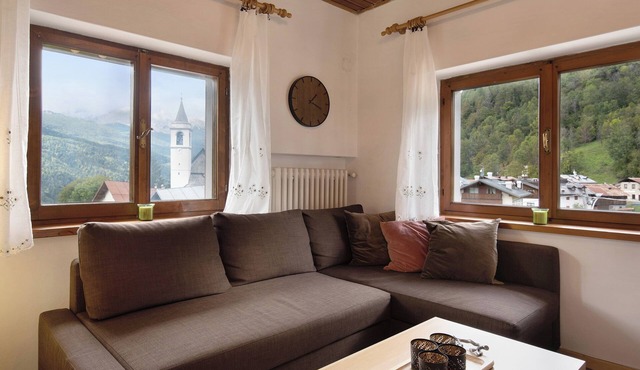 Apartment 'Lorenzo' with Mountain View, Balcony and Wi-Fi