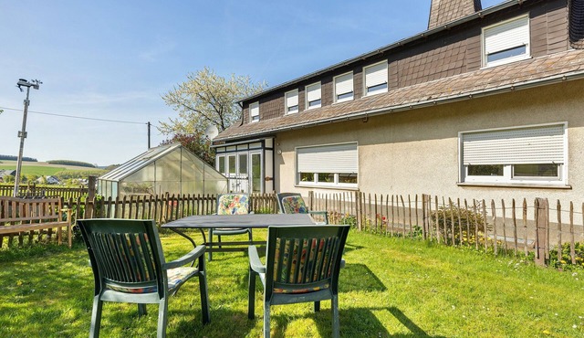 Apartment 'Löwenzahn' with Shared Terrace, Shared Garden and Wi-Fi