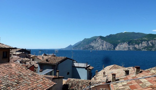 Apartment LUISA in the Casa Corte in the heart of Malcesine