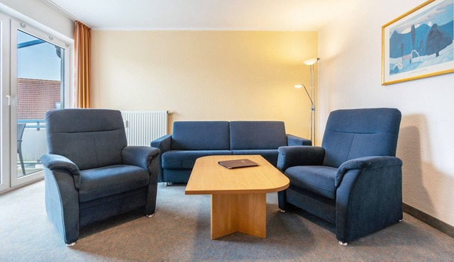 Apartment 'Mais. Ringstr. 21, 3.OG Rechts WE58' with Balcony and Wi-Fi