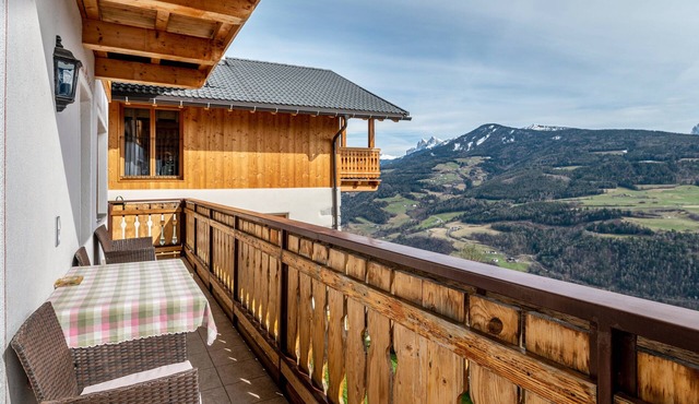 Apartment 'Malsötscherhof B' with Mountain View, Shared Garden and Wi-Fi