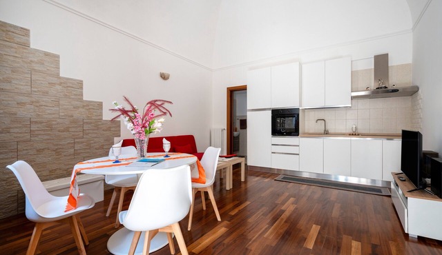 Apartment 'Michelangelo' with Wi-Fi and Air Conditioning