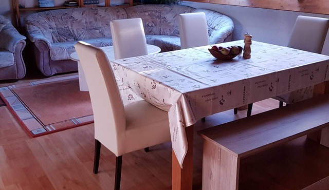 Apartment mit Balkon und Sauna